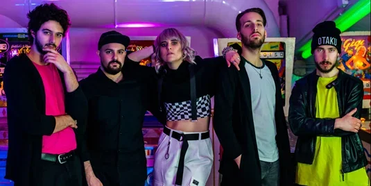 Perpetual Fate: la cover e il videoclip del brano 'Applause' di Lady Gaga