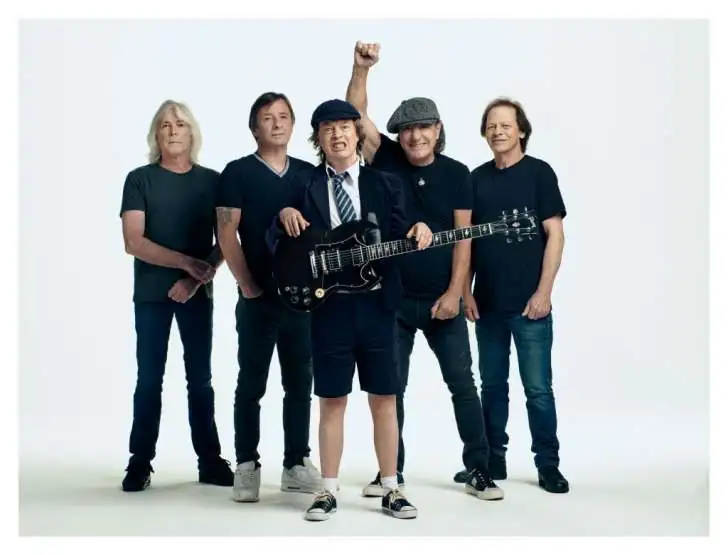 AC/DC: il nuovo libro "AC/DC: Song By Song" in uscita il 27 novembre