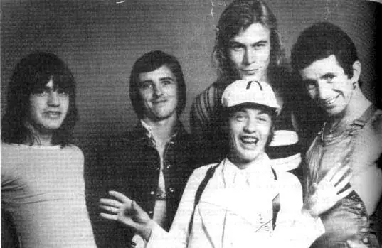 AC/DC: morto l'ex bassista Paul Matters