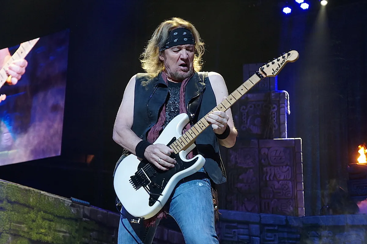Iron Maiden: Adrian Smith, "Quando ero nella band di Bruce non eravamo preoccupati di cosa pensava Steve Harris"