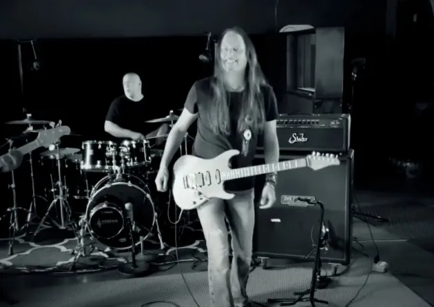 Reb Beach (Whitesnake, Winger): online il singolo 'Aurora Borealis'