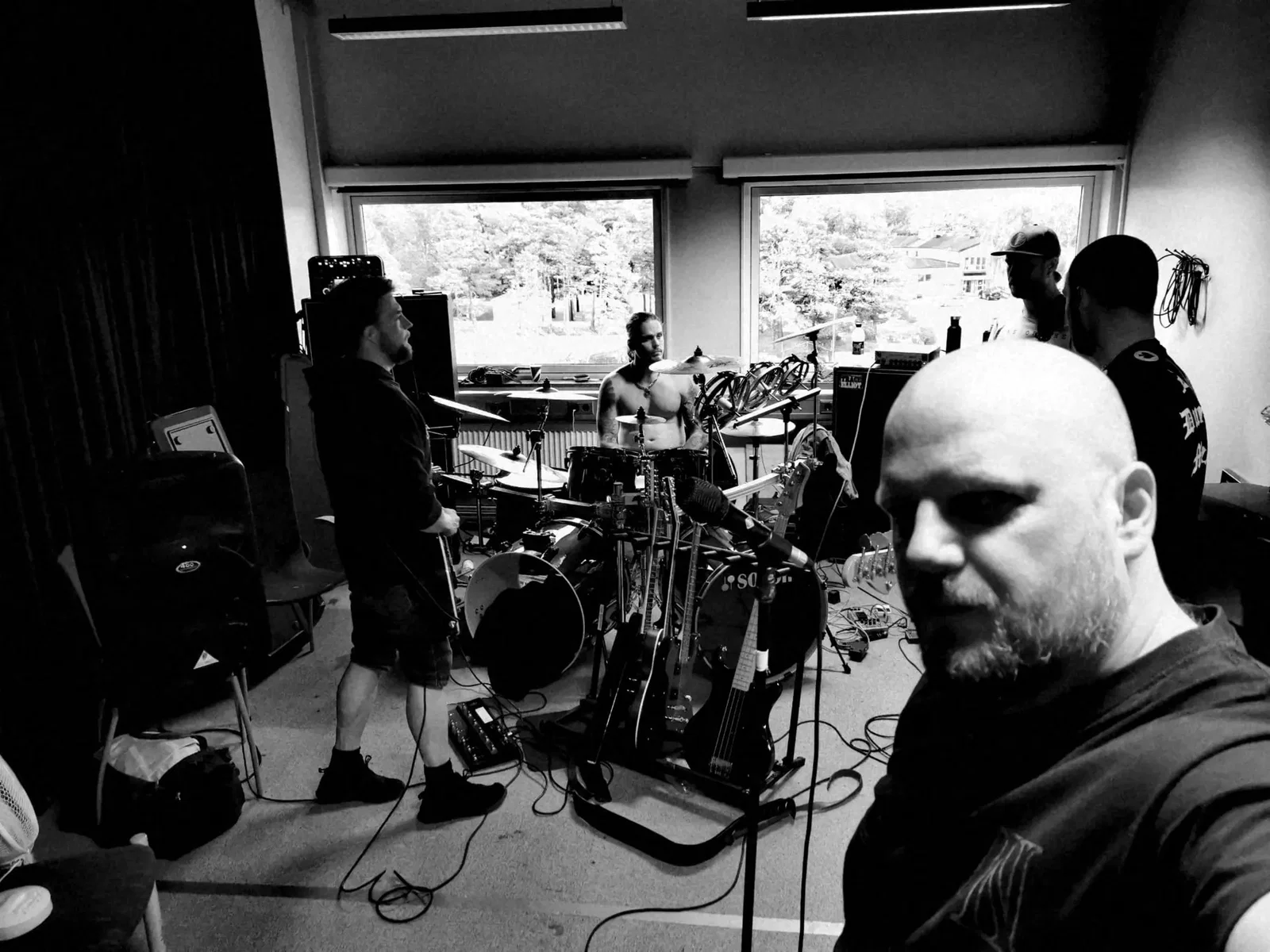 The Crown: entrano in studio per il successore di "Cobra Speed Venom" (video)