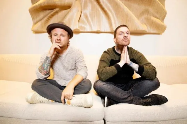 Brent Smith & Zach Myers (Shinedown): guarda il music video di 'One More Time'