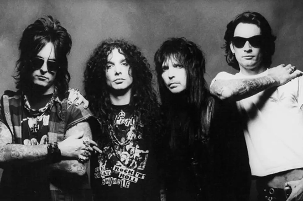 Mötley Crüe: John Corabi, "Il ritratto di me su The Dirt è un insulto"