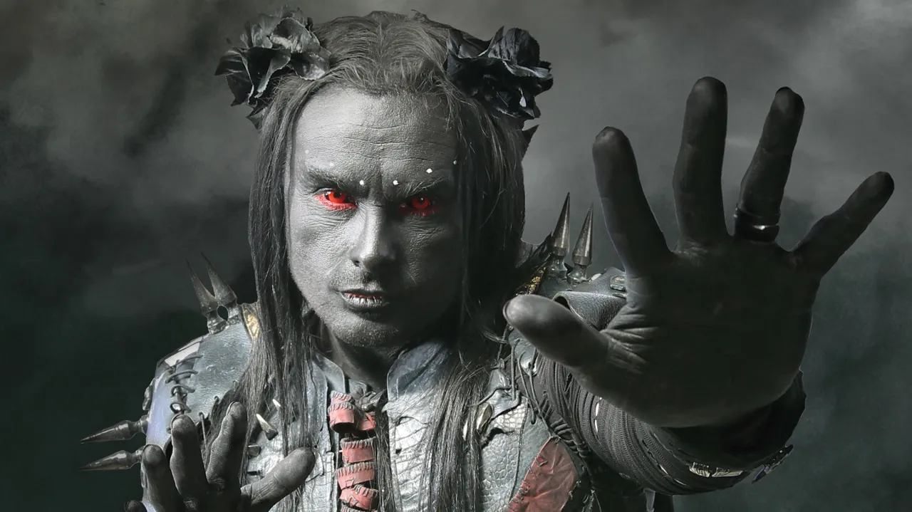 Cradle Of Filth: Dani Filth, 'il problema è il sovrappopolamento, andrà sempre peggio se continuiamo a comportarci come parassiti'