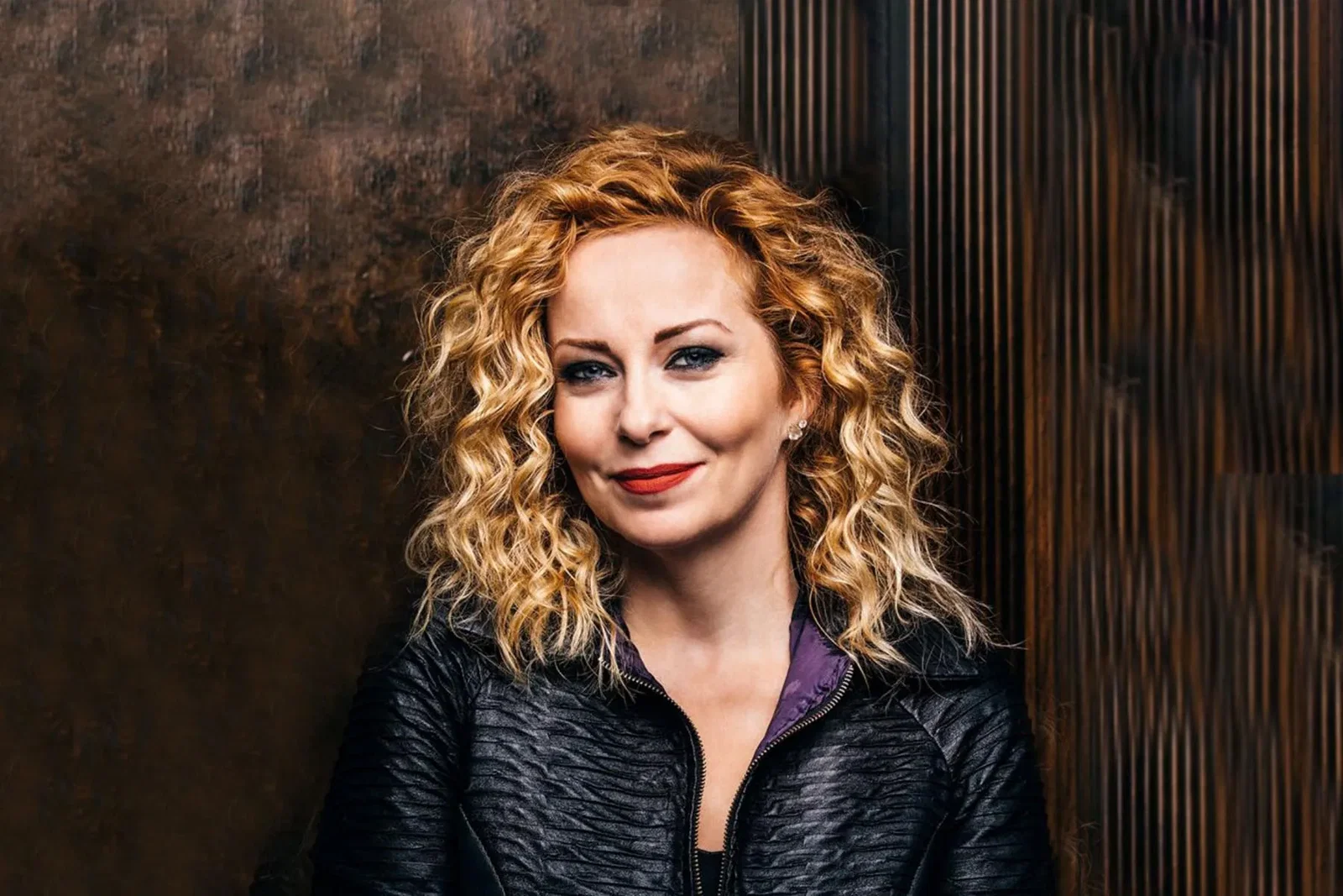 Anneke Van Giersbergen (ex-The Gathering): realizzato il videoclip per la nuova canzone 'I Saw a Car'
