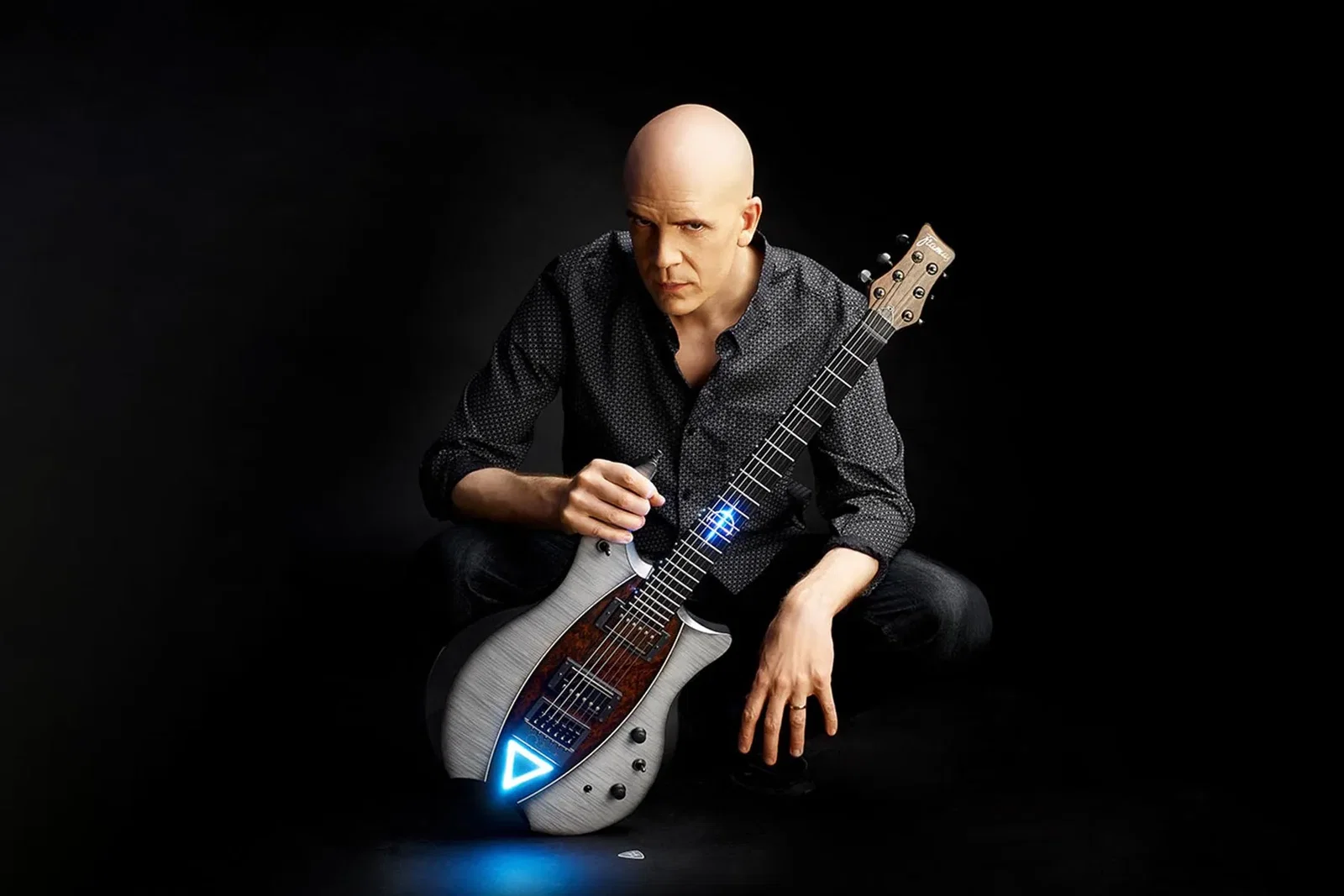Devin Townsend: pubblica il nuovo singolo 'Lightworker' e annuncia il suo evento streaming