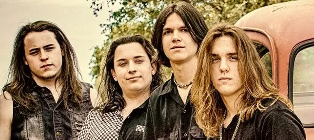 Red Vodoo: il videoclip ufficiale di 'Rock and Roll Christmas', cover del brano natalizio di Sammy Hagar