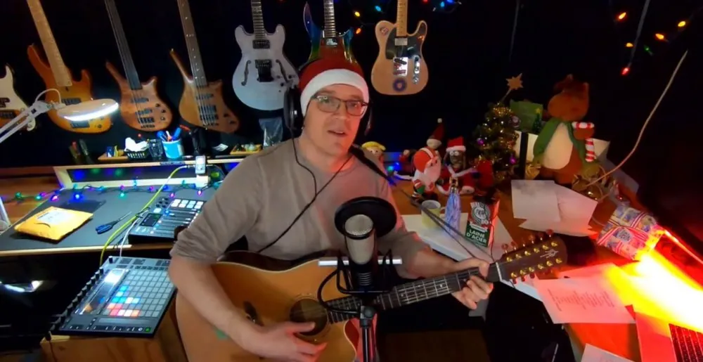 Devin Townsend: guarda il concerto di Natale completo ("A Very Devy Christmas")
