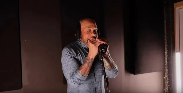 Howard Jones (Killswitch Engage, Light The Torch): realizzata la cover di 'Simple Man' dei Lynyrd Skynyrd