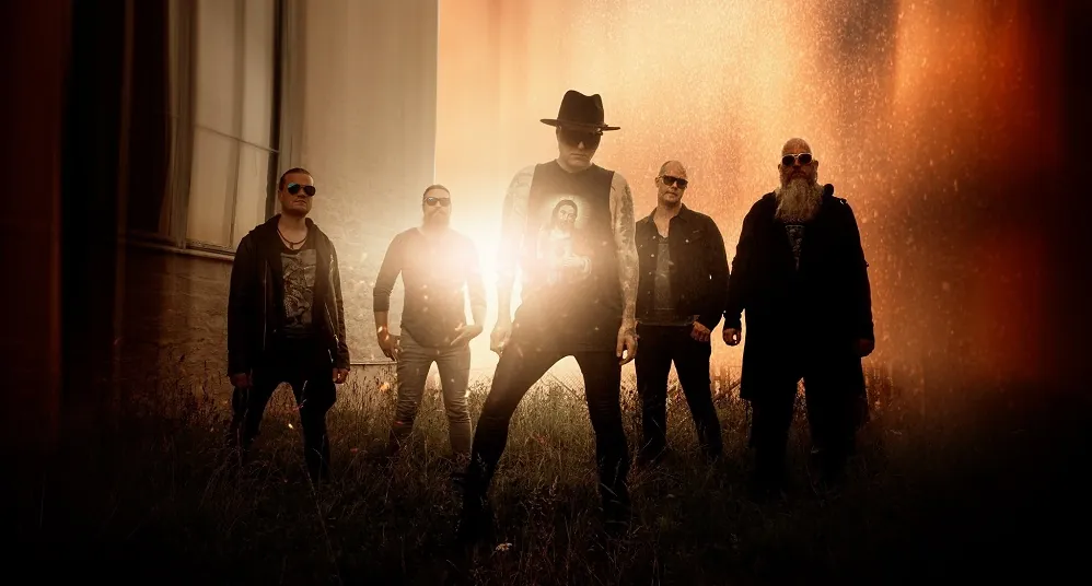 Mercury Circle (Swallow The Sun, ex-Children Of Bodom): guarda il music video musicale 'Our Funeral (Like Xmas)'