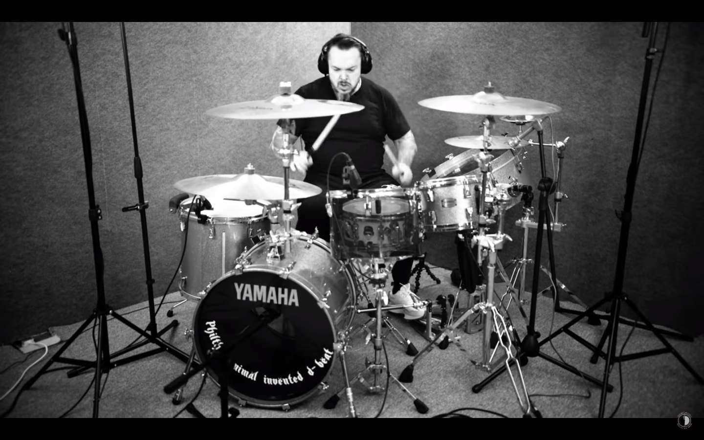 Sepultura: il playthrough di batteria di 'Territory' in un nuovo video di Igor Cavalera