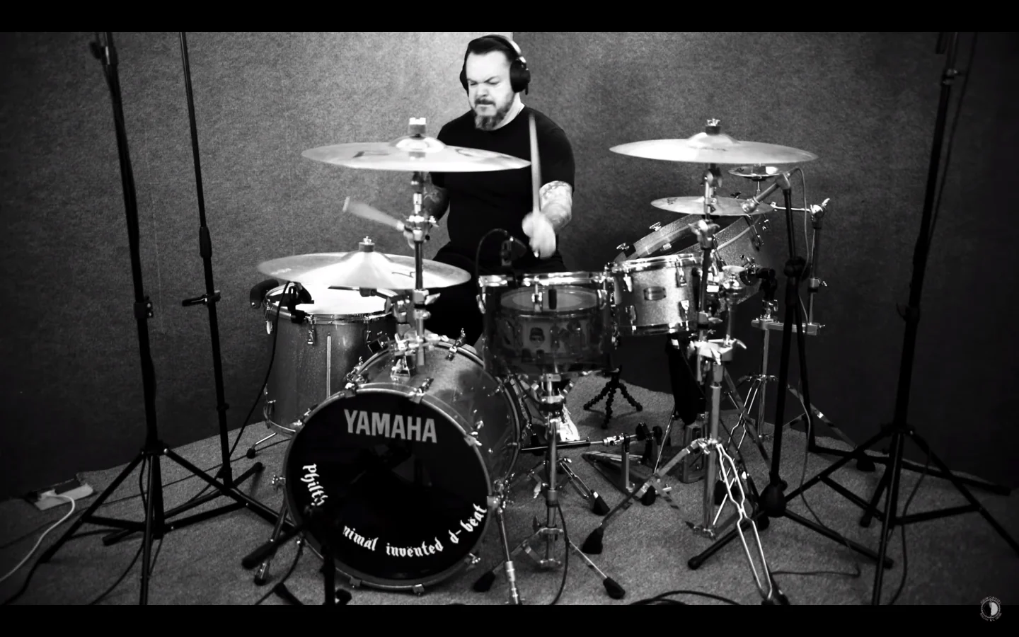 Sepultura: il playthrough di batteria di 'Itsari' di Igor Cavalera