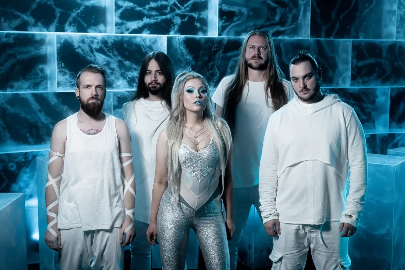 Enemy Inside: pubblicato il videoclip di 'In My Blood' dal nuovo disco "Seven"