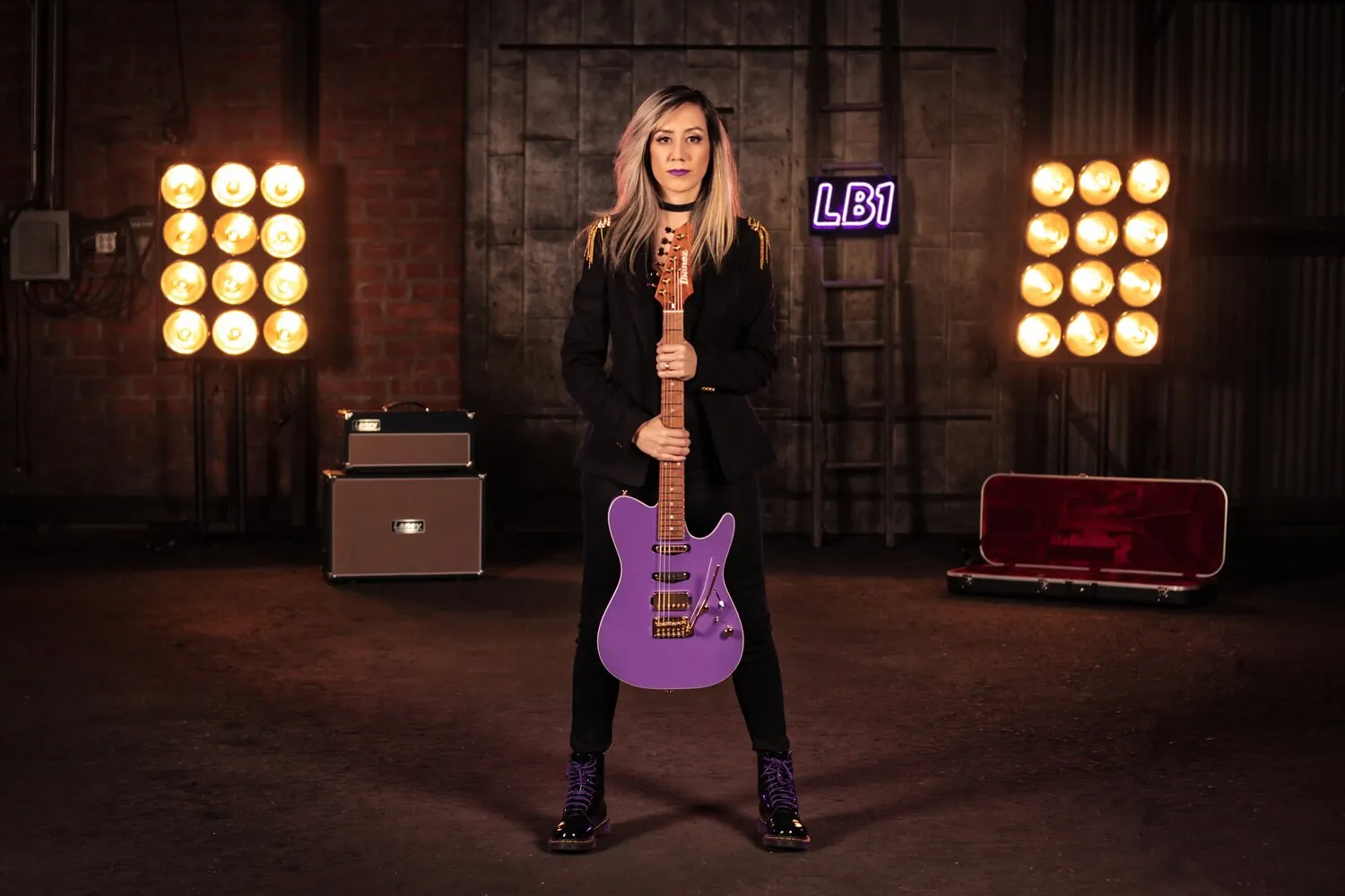 Ibanez Guitars: la chitarrista Lari Basilio e la sua chitarra signature LB1