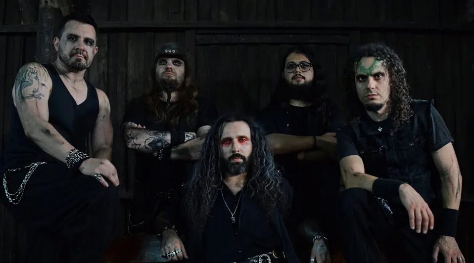 Rage In My Eyes: dal canale YouTube di Paiste Cymbals il drum playthrough video (Francis Cassol) di 'The Core', lista equipaggiamento