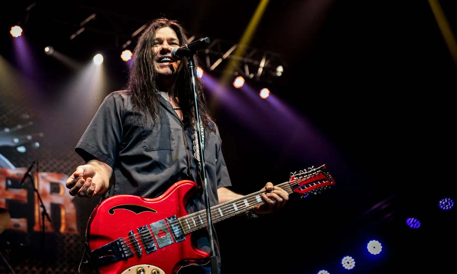 Mark Slaughter: 'il Grunge non ha ucciso l'Hard Rock, sono stati gli uomini d'affari'