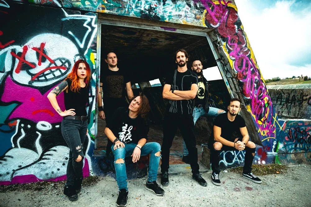 Kalah: guarda il videoclip di 'Pit of Violence (P.O.V.)'