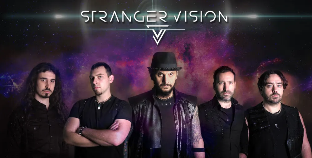 Stranger Vision: tutto dal vivo l'album di debutto "Poetica"