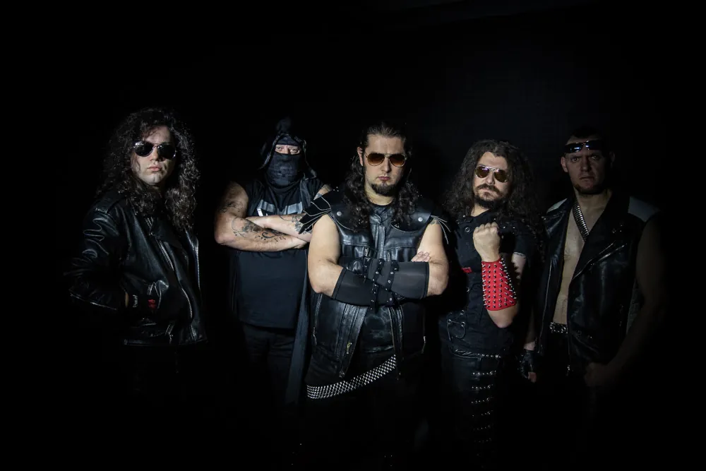 Evilizers: svelato il lyric video di 'Holy Shit'