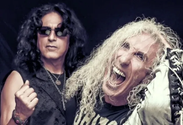 Twisted Sister: Eddie Ojeda, 'Assieme a Dee Snider, Mike Portnoy e Rudy Sarzo per la cover di 'Theme from an Imaginary Western' dei Mountain'