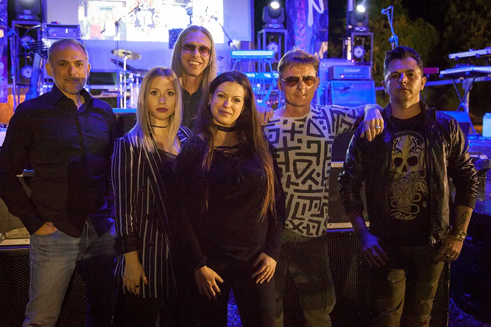 Cage: uscito il nuovo singolo 'The Waves'