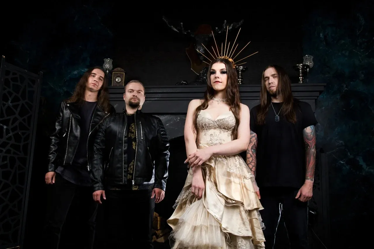 Shiningstar: la symphonic metal band russa lancia il singolo 'Night Witches'