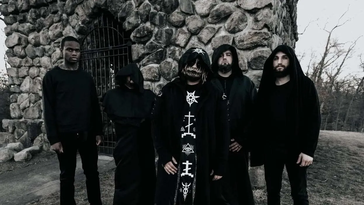 Worm Shepherd: il guitar playthrough video di 'The Crimson Moon Unwithered'