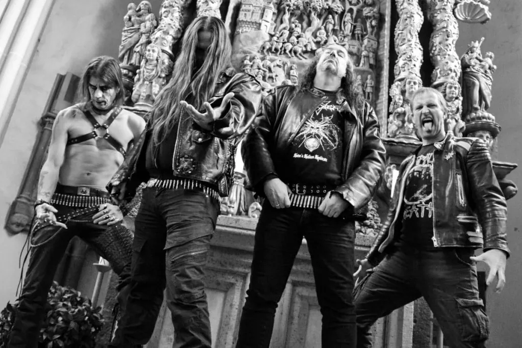 Desaster: ufficialmente in streaming il nuovo "Churches Without Saints"