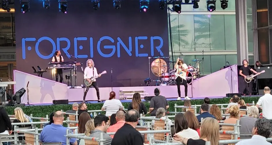 Foreigner: annunciato il nuovo album "In The Eye Of The Storm", colonna sonora del film concerto che celebra il 50° anniversario