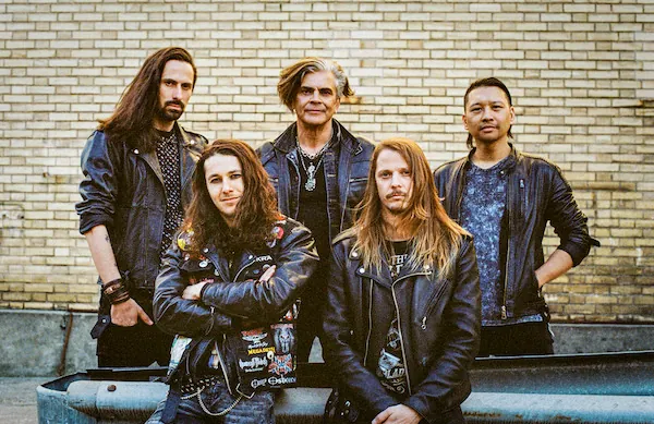 King Zebra: pubblicato il lyric video del nuovo singolo 'Hot Cop Lady'
