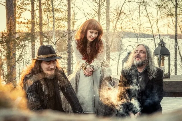 Auri: pubblicato il nuovo singolo 'The Valley', lyric video