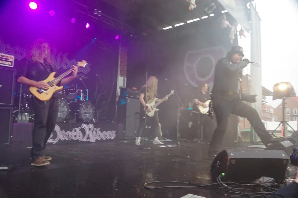 DeathRiders (con Neil Turbin): ascolta il primo singolo dal debut-album "The Metal Beast"