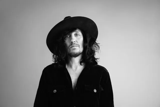 Sami Yaffa (ex Hanoi Rocks): guarda il music video di 'The Last Time'