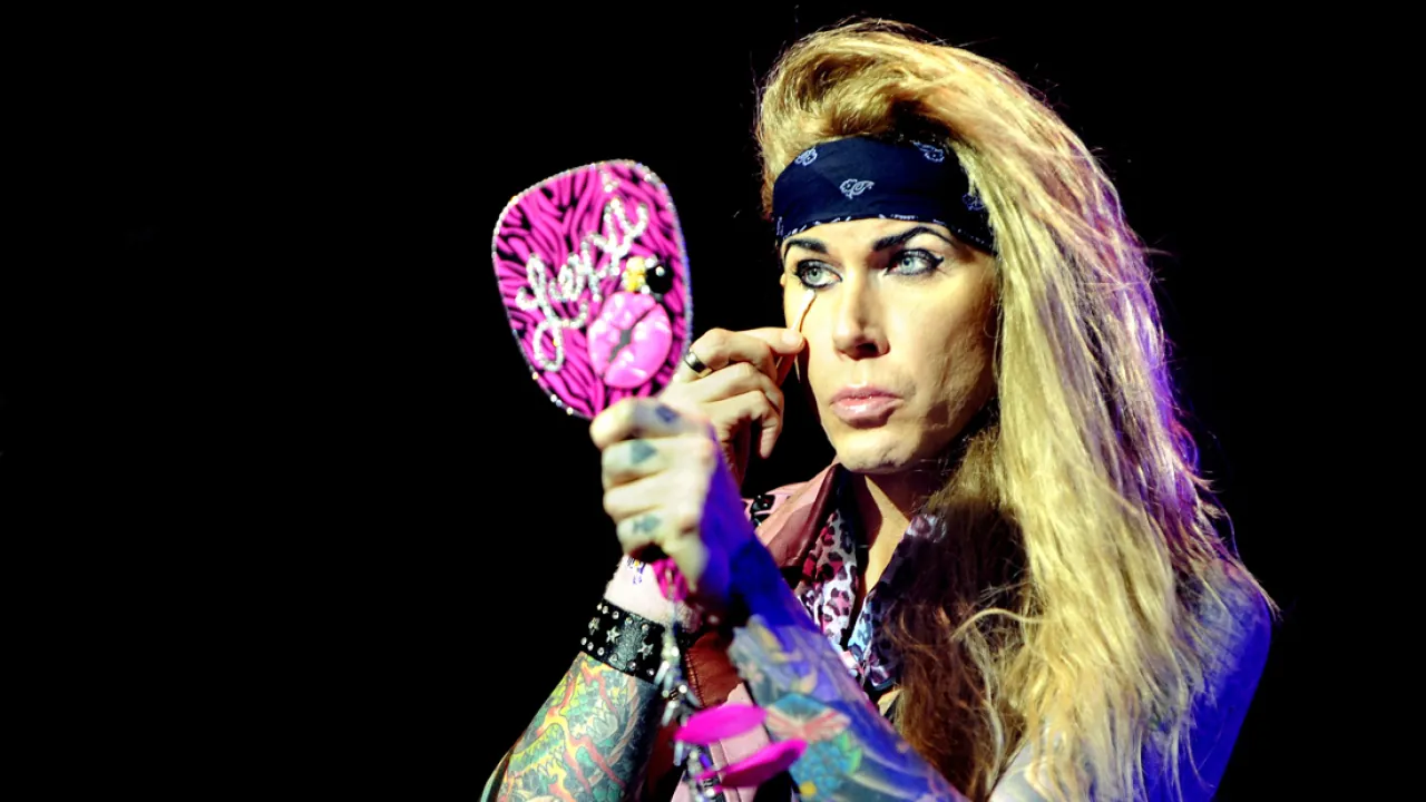 Steel Panther: il bassista Lexxi Foxx ha lasciato la band