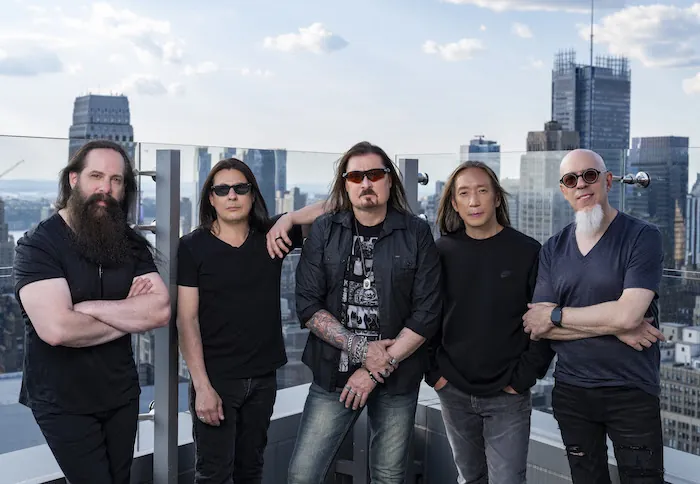 Dream Theater: guarda il video "play-along" di Mike Mangini per il nuovo singolo 'The Alien'