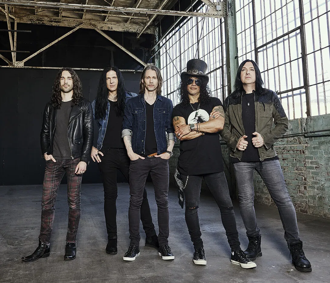 Intervista Slash ft. Myles Kennedy and The Conspirators (Todd Kerns)