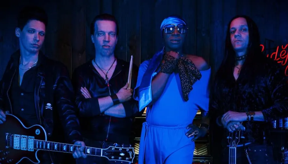 Fans Of The Dark: online il videoclip di 'In for the Count' (Balance cover)