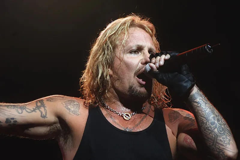 Vince Neil (Mötley Crüe): di nuovo sul palco dopo la disastrosa performance allo Iowa Festival
