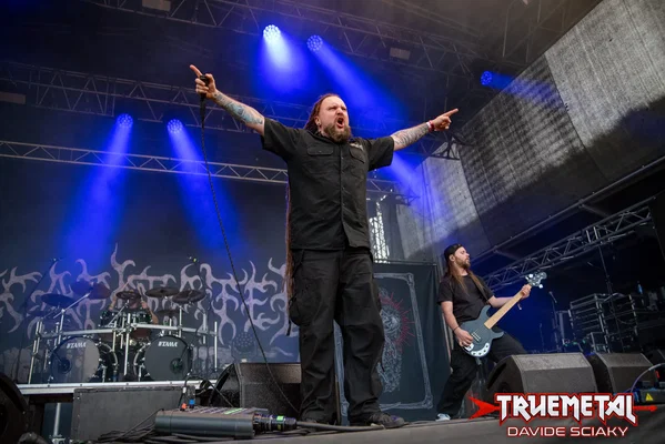 Decapitated-4