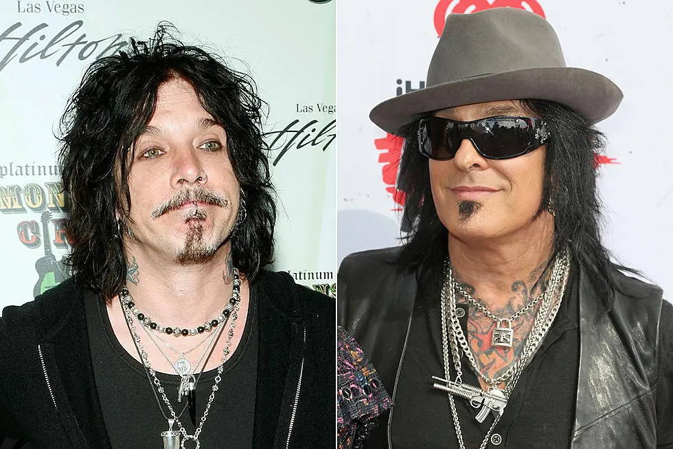 Mötley Crüe: John Corabi, "Nikki Sixx preferirebbe bruciarsi vivo che richiamarmi nella band"