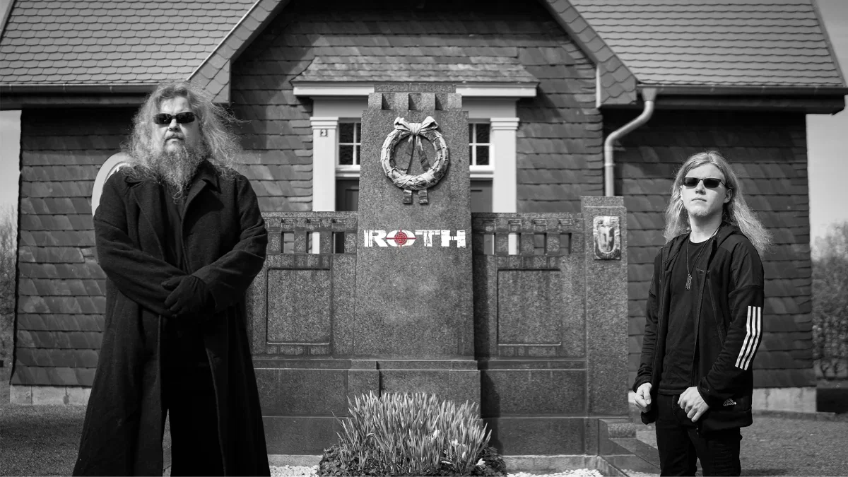 Roth: dal debut-album "Nachtgebete" il singolo 'Ein Loch Ist Ein Loch', video