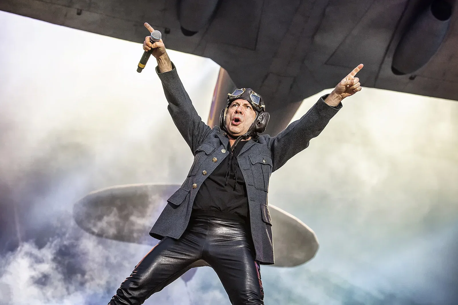 Iron Maiden: Bruce Dickinson, "Se non fossi più in grado di cantare 4 canzoni di fila, vorrei che mi sostituissero"
