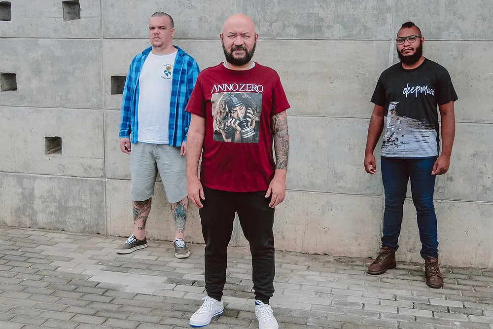Autoclismo: il nuovo singolo 'Deep Dive' per la band strumentale brasiliana