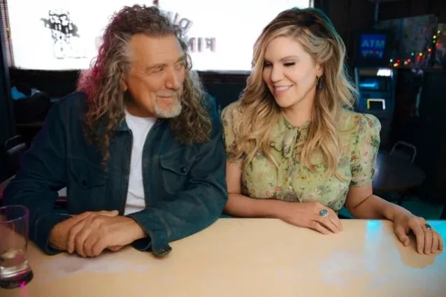 Robert Plant & Alison Krauss: online il lyric video ufficiale di 'Can't Let Go' dal nuovo LP "Raise the Roof"