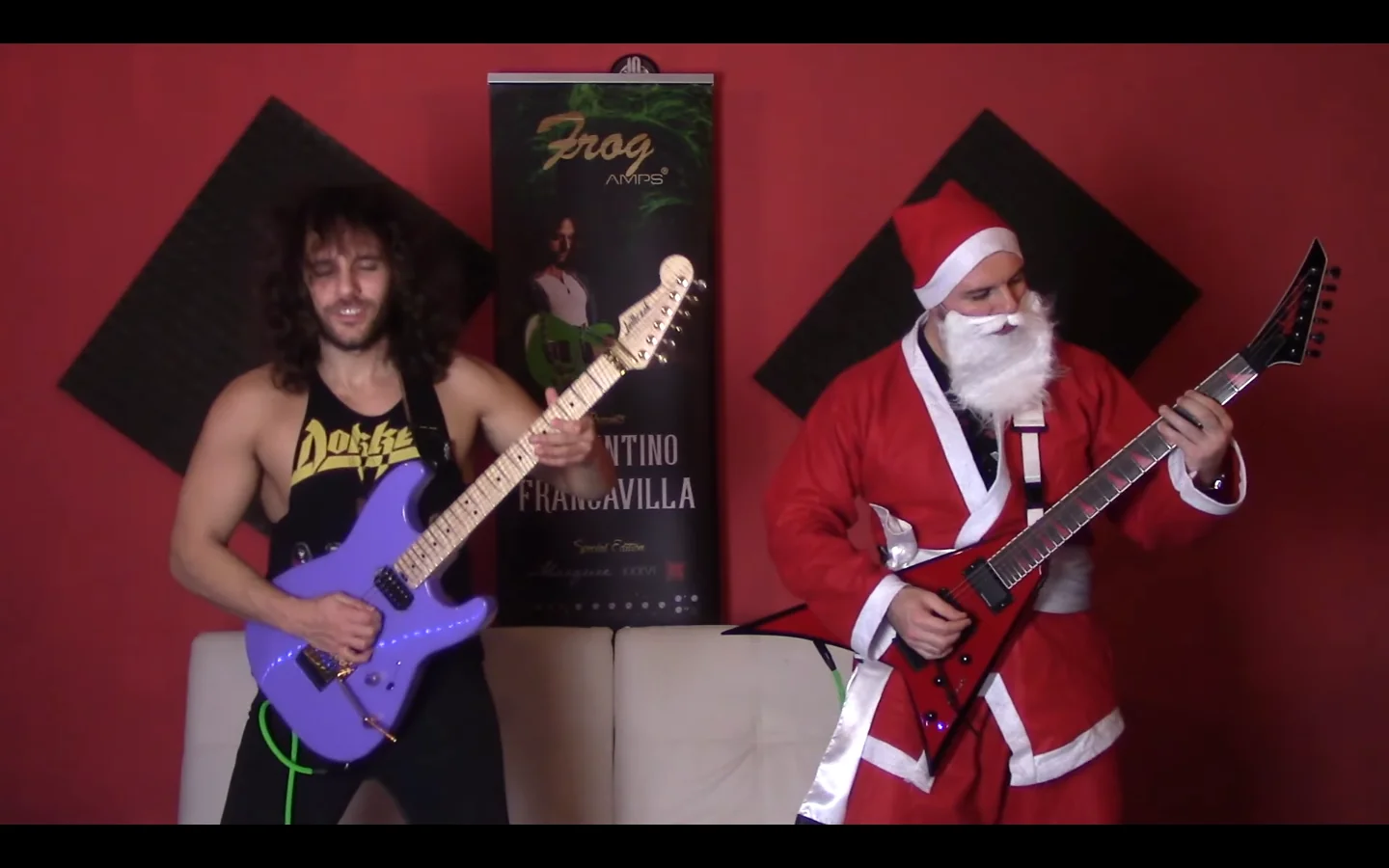 White Skull: un video a tema natalizio dal chitarrista