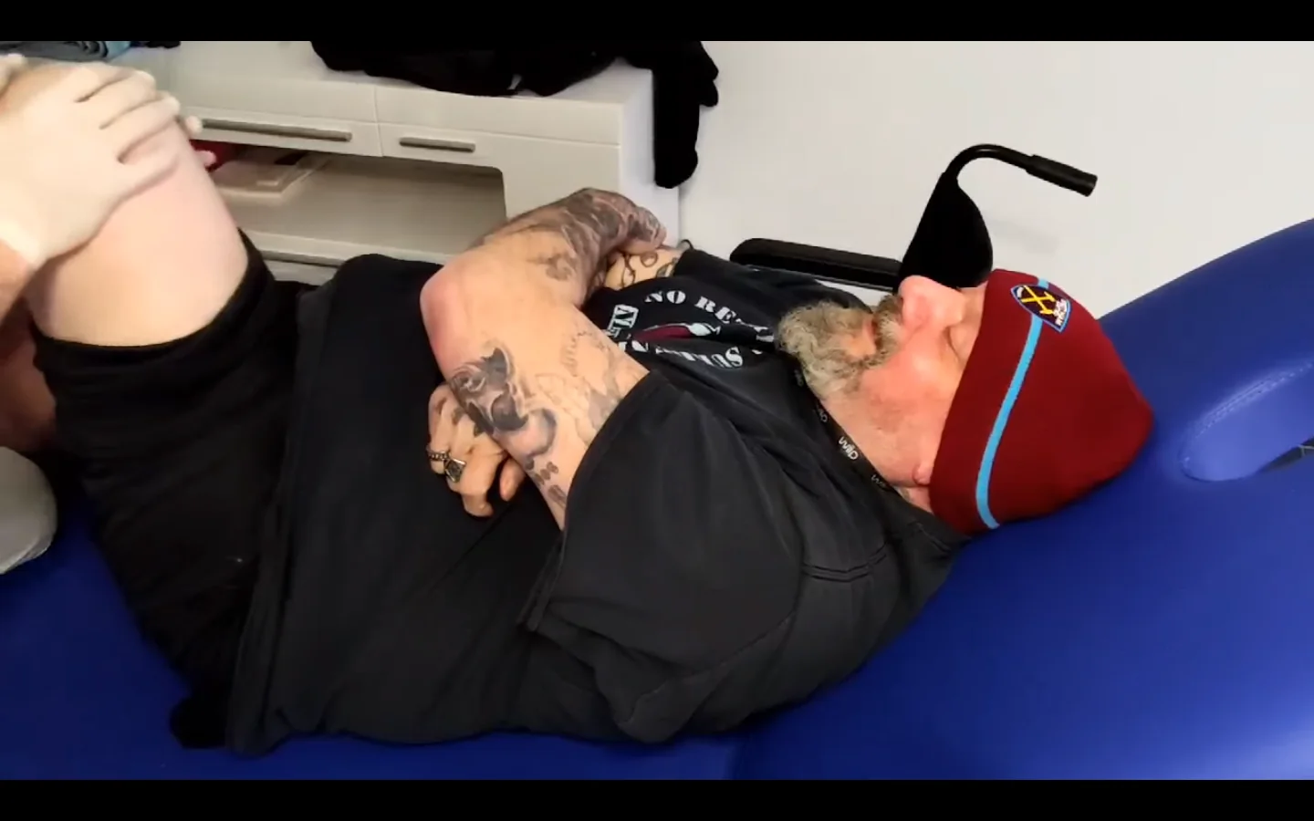 Paul Di'Anno: appare visibilmente migliorato in un nuovo video dall'ospedale