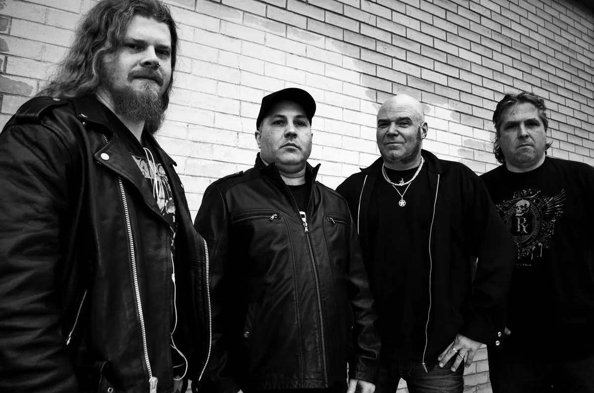 Razor: guarda il lyric video di 'Flames of Hatred'
