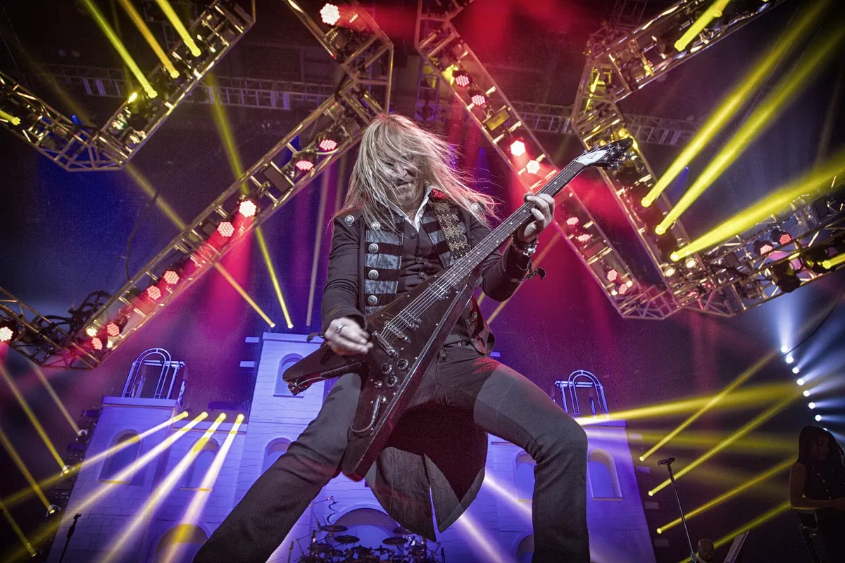 Savatage: Chris Caffery al lavoro con Jon Oliva per il nuovo album e un nuovo DVD