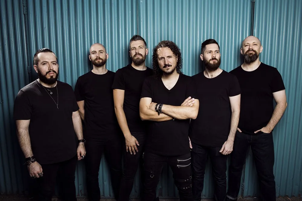 Haken: svelate due date italiane in autunno